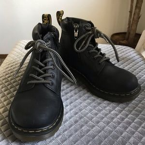 Toddler boys Dr. Martens boots